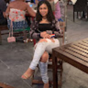 Meet your Posher, Gabriela